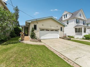1614 Rosewood Ave, Lakewood, OH 44107