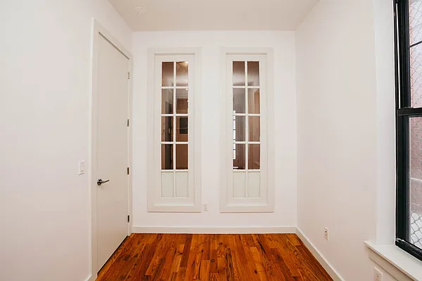 Rented by Nooklyn NYC LLC | media 20