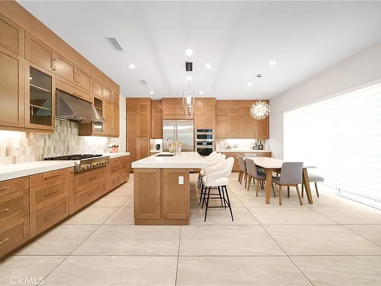 438 Sycamore Dr — Photo 10