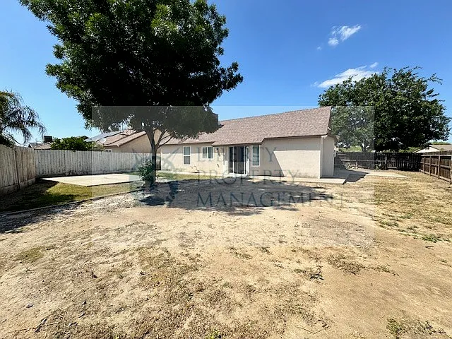 3 bed, 1479 sqft, $2,095 — Photo 2
