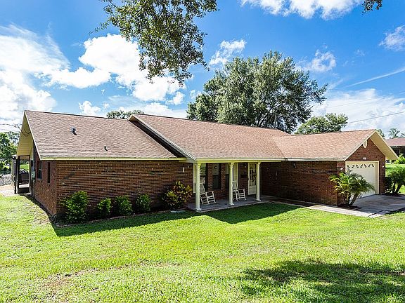 3rd image of 1099 Fountainhead Dr