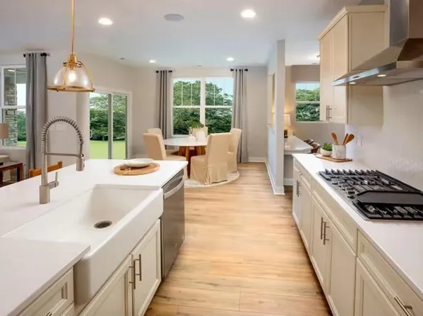 19270 Goldenrod Trl, Hamel, MN 55340