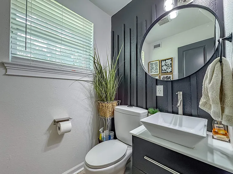 1044 Seminole Dr — Photo 41