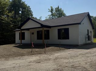 43 Stonehedge Dr, Bridgton, ME 04009