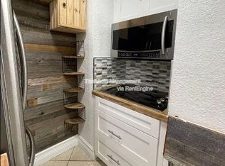 150 SW 10th St APT 6, Miami, FL 33130