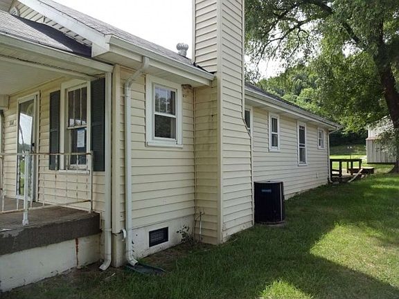 2nd image of 700 Virgil Ave