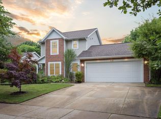 232 Olivia Ct NW, Grand Rapids, MI 49504