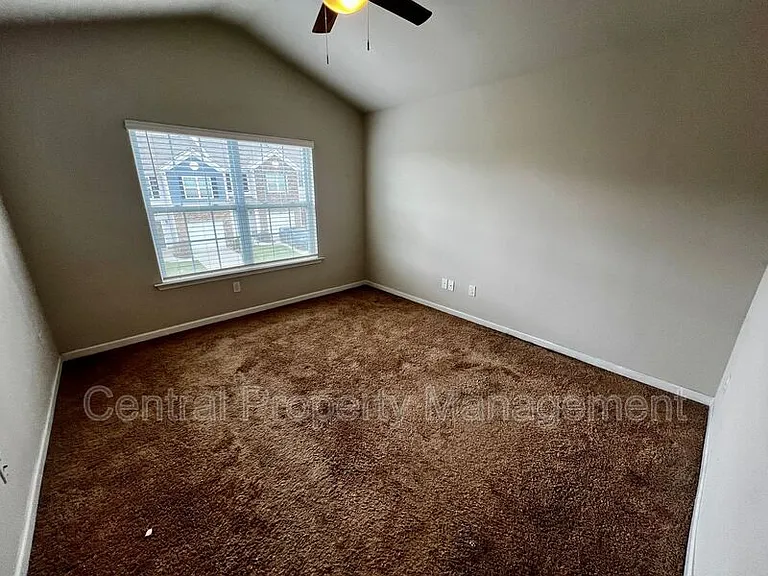 43 Moorlyn Ln — Photo 13