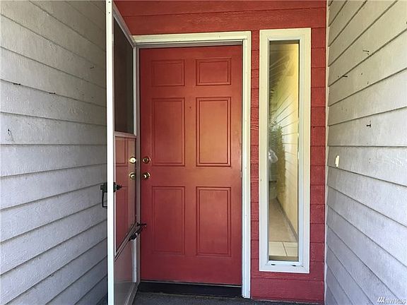 5th image of 1106 27th Street Ct NW