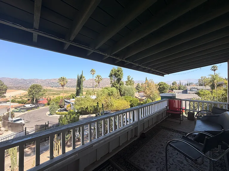 8625 Delmonico Ave — Photo 15