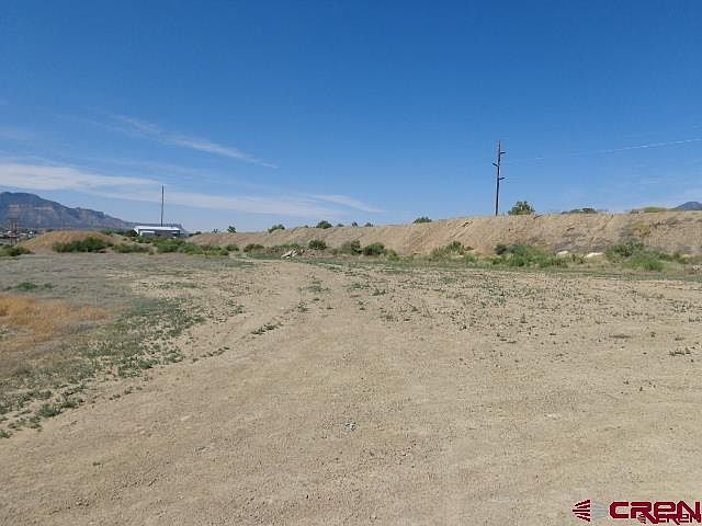 2nd image of 2207 South Broadway