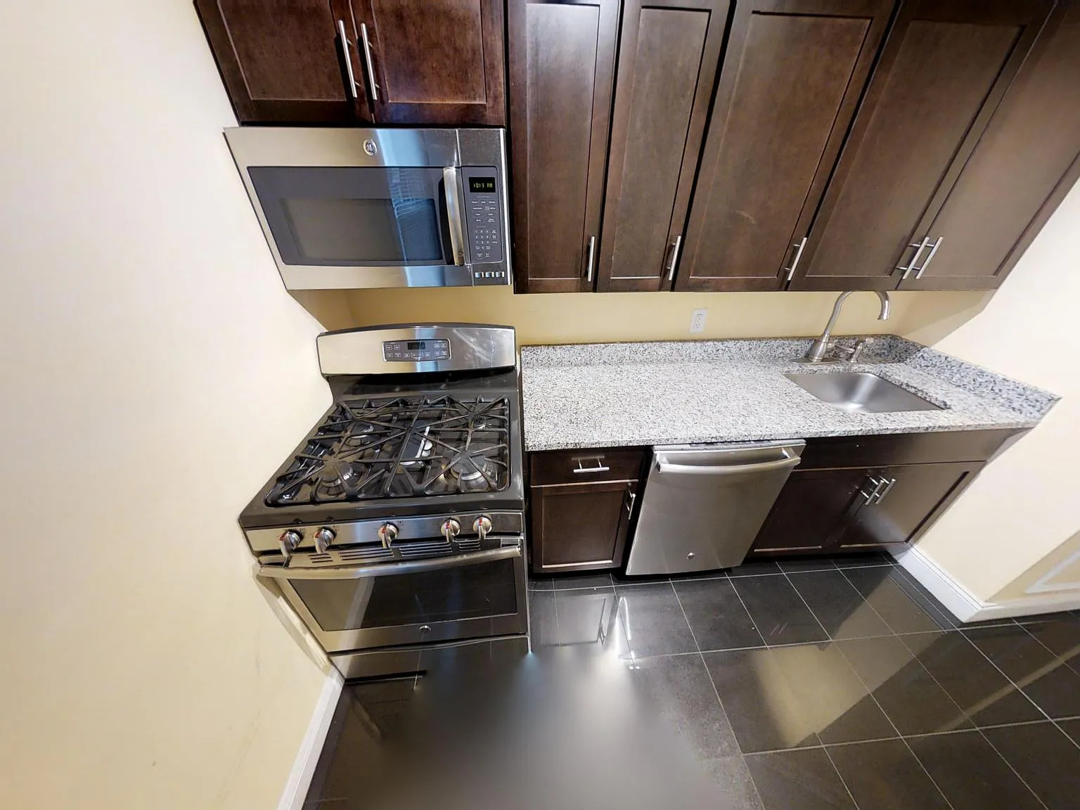 1 bed, $1,400 — Photo 3