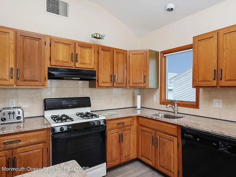 1 New Jersey Ave #2 — Photo 9