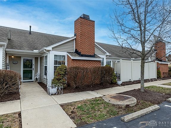 3rd image of 1503 Commons Dr