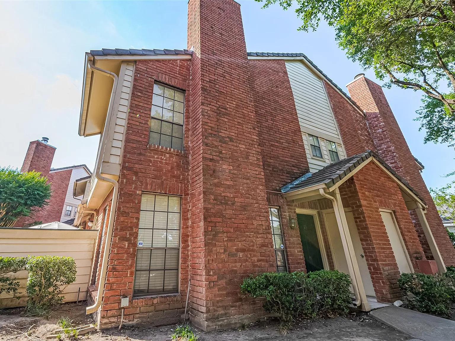 2 bed, 2.5 bath, 1141 sqft, $1,649 — Photo 4