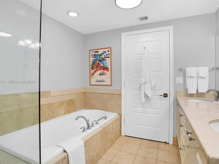 3400 SW 27th Ave #1904 — Photo 12