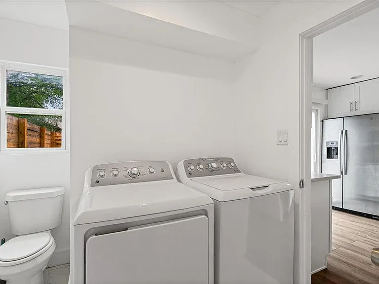 6401 Chimney Creek Cir #A — Photo 10