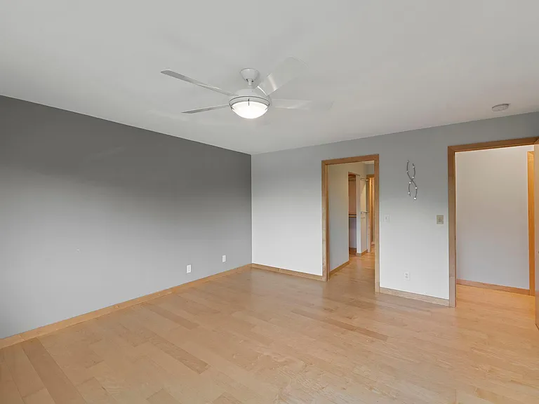 2885 Knox Ave S #502 — Photo 20