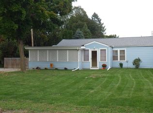 2964 9th St, Moline, IL 61265