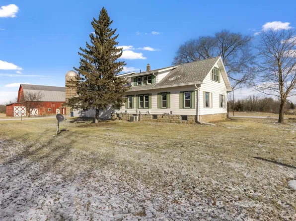 7818 Swiss Rd, Oshkosh, WI 54902