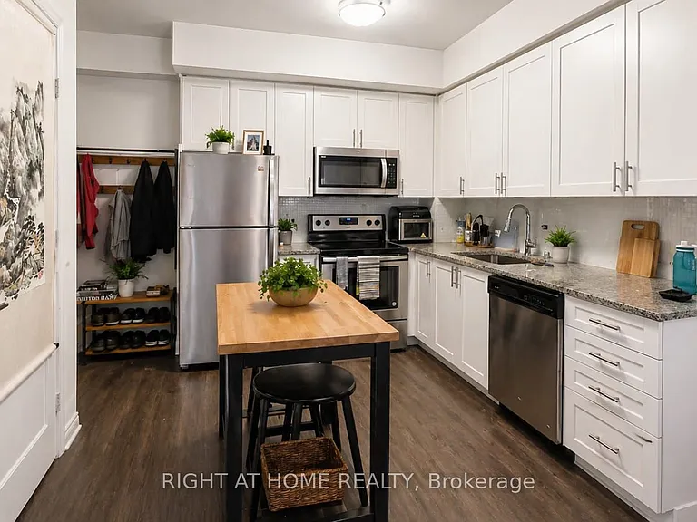 9560 Markham Rd #1001 — Photo 6