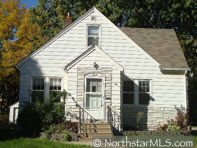 1st image of 959 Bellows St