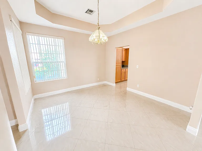 3235 Siboney Villa Cir — Photo 11