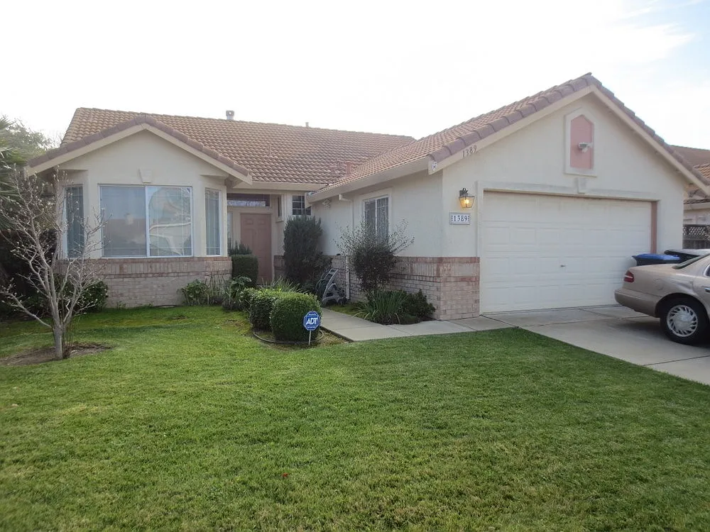 1389 Potrero Cir photo 1