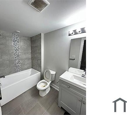 5th image of 2215 N 7th St Unit 10