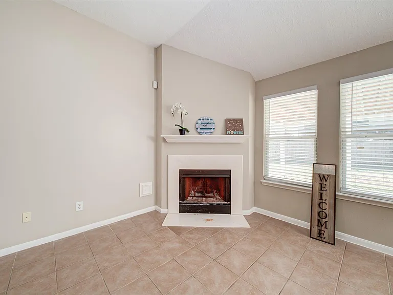 7314 Tara Dr — Photo 7