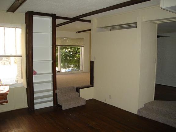 4th image of 4936 W Pine Blvd APT 1