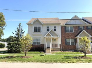 329 W Front St, Harvard, IL 60033