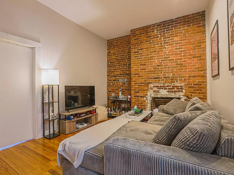 11 Gorham St #9 — Photo 6
