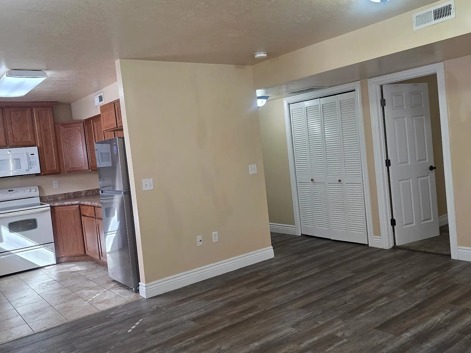 2 bed, 850 sqft, $1,150 — Photo 1