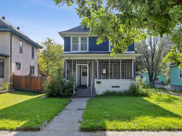 721 11th St N, Fargo, ND 58102