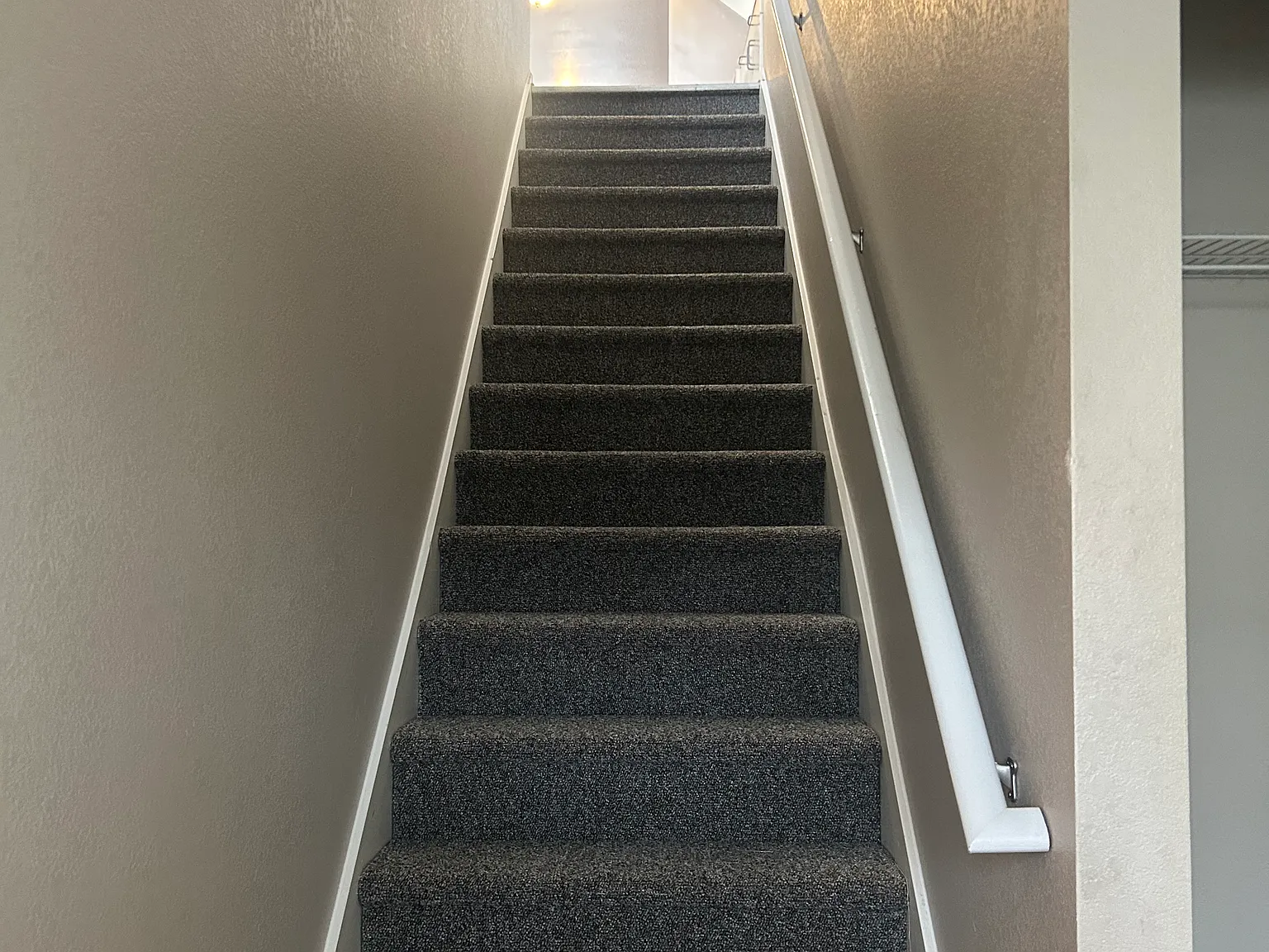 2 bed, 850 sqft, $1,100 — Photo 2