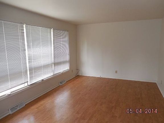 3rd image of 5829 W 41st Ave
