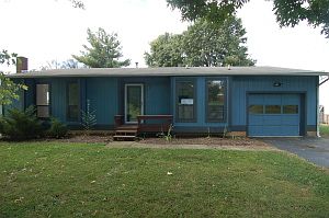 3rd image of 3470 Belle Ave NE