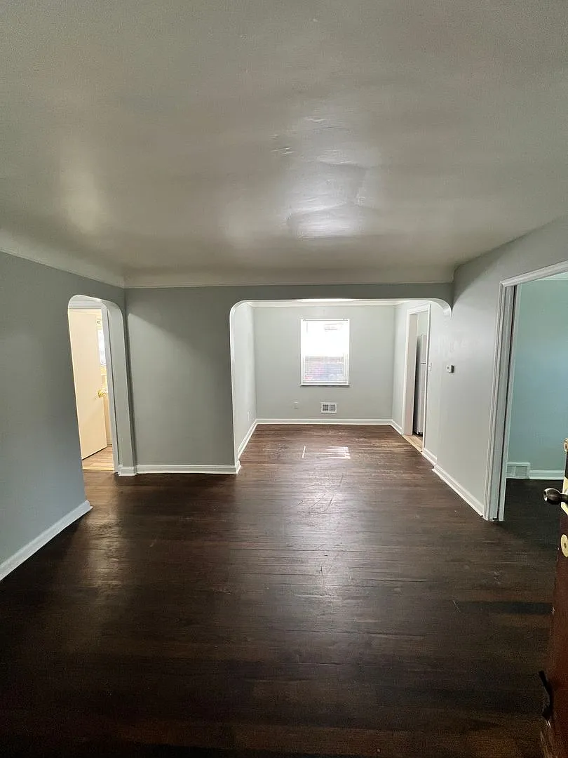 1640 Anita Place — Photo 3