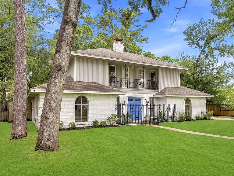7902 Lichen Ln — Photo 2