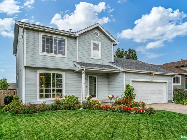 17658 Karen St, Omaha, NE 68135