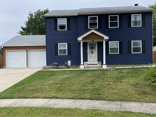 2 Lee Ct, Marlton, NJ 08053