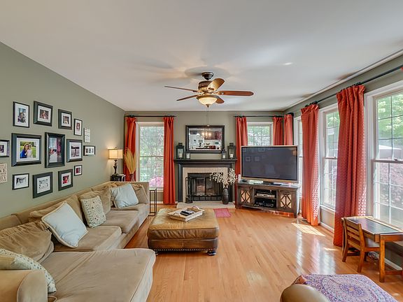 4th image of 6346 Etheridge Ln
