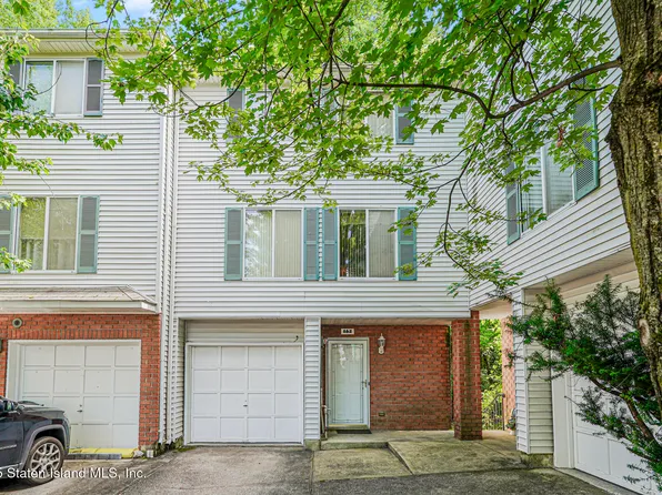 162 Ilyssa Way, Staten Island, NY 10312