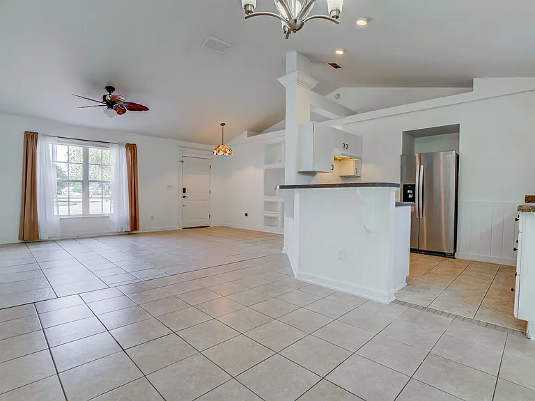 942 Whisler Ct — Photo 6