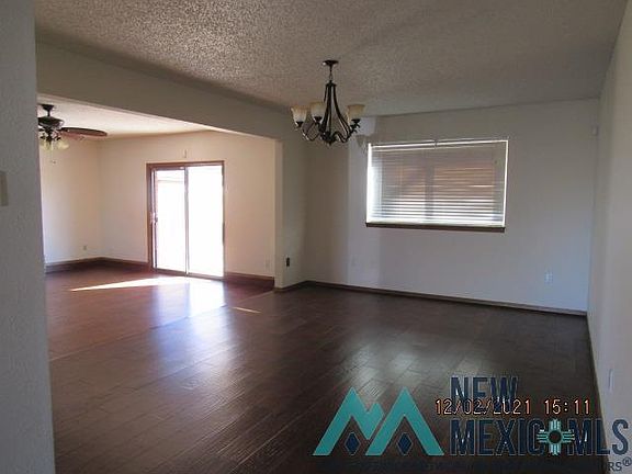 3rd image of 513 Rosewood Dr