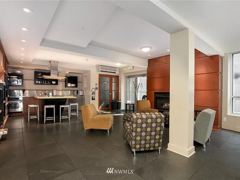 1420 E Pine St #LW5 — Photo 18