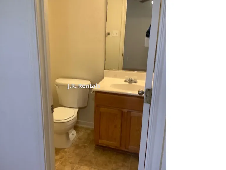 413 Brittney Way #C — Photo 23