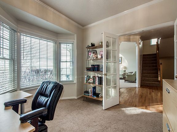 4th image of 3209 E Davinci Dr
