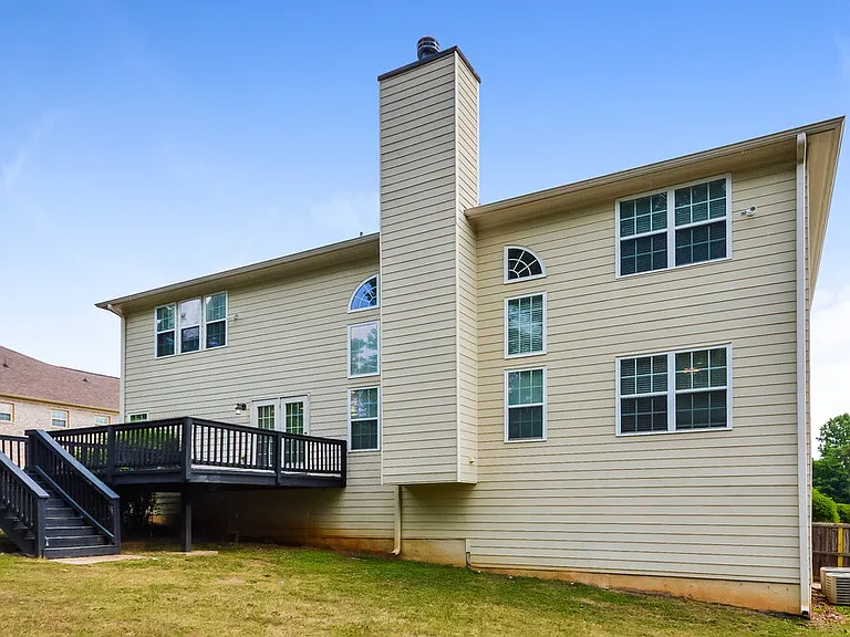 2408 Hyde Park Ct — Photo 17